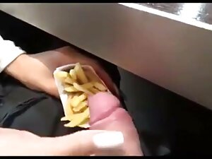 愛人魅力的な膣なめブルネット エッチ 動 ...